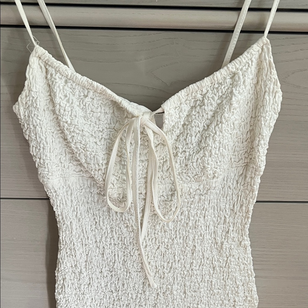 Fitted White Textured Dress - Picture 2 of 5